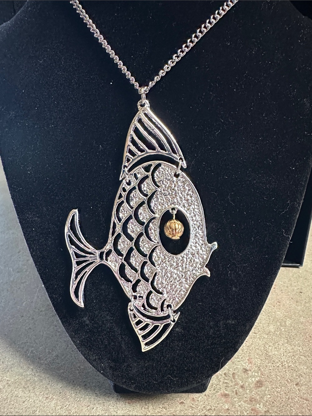 Vintage Articulated Silver-Tone Fish Pendant Necklace with Gold Accent Eye